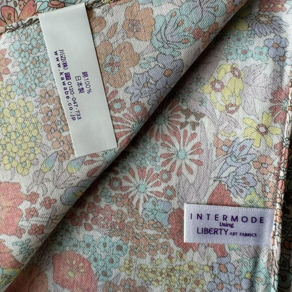 DAKS, Intermode, Laura Ashely Lot of 4 handkerchief Made in Japan 18 X 18 New - Picture 2 of 13